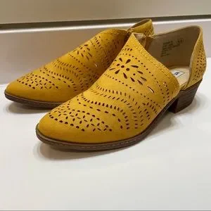 Not Rated Shoes Not Rated Anouk Bootie In Yellow Poshmark - Main Image